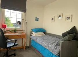 Sunny room in terraced house