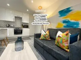 Rosefield by CENTRAL SERVICED APARTMENTS - Modern 1 Bedroom - FREE Street Parking - Close to University of Dundee - Weekly-Monthly Stay Offers - Wi-Fi - Student Relocation or Temporary Stay Favourite