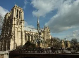 Notre Dame Apartment in Paris