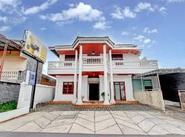 Hotel O near Lapangan Besar Mandala Krida formerly Among Rogo Family Hotel