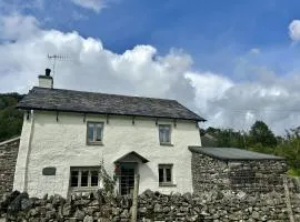 Scarr Head Cottage, detached stone cottage near Coniston, Lake District