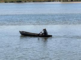 Edsam Lodge, hotelli kohteessa Divundu