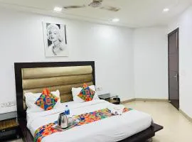 Hotel Lotus Prime Near- Kalka Ji Mandir