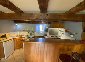 La petite Chalvignacoise, hotel a Chalvignac