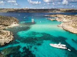 Front Row Seafront House with Dreamy Valletta and Harbour Sunset Views