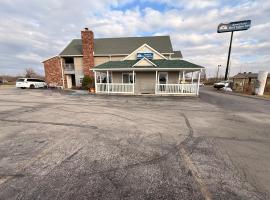 Residential Suites Blue Springs by Hotel O I 70、グレイン・バレーのホテル