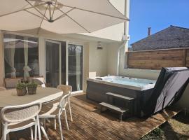 Villa Muret – 3 chambres, spa et terrasse privée, hotel u gradu Mire