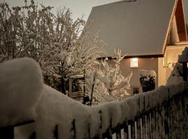 Dom Na Wzgórzu, hotel i Poręba
