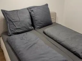 Ferienwohnung Monteurunterkunft auf historischem Vierkanthof ruhig, modern & funktional A