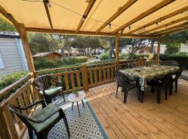 Bungalow 525 proche Piscines, 3ch, Camping Le Lac des Rêves, Fun Zone, hotell sihtkohas Lattes