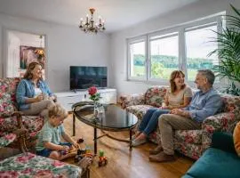 Familienfreundliche Erdgeschosswohnung für 8 Pers im Südschwarzwald