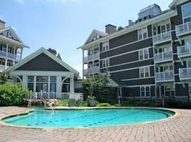 Allegheny Springs 140 Ground Level, slope side, Snowshoe Resort Village Center 2 Bedroom Plus Den