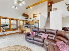 Unique cabin with amazing mountain views pond access wifi & close to shopping