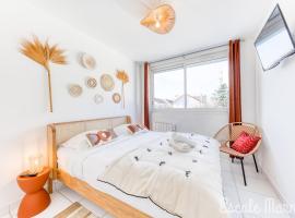 Suite Savanna by Escale-Marne - 102, hotel i Maisons-Alfort