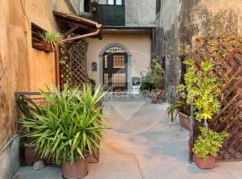 Casa Rossana UnaNotteaCasaMia, hotel em Sacrofano