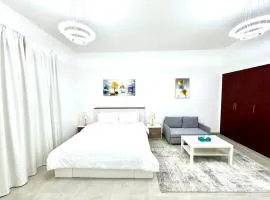 England Cluster International City - Bright,Spacious and Well Furnished Studio