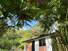 La fortuna ecoglamping, hotel v mestu Girón