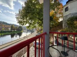 Riverside Luxury Apartments & Café - Exclusive holiday house with river view