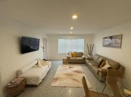 Large Earthy toned Apartment