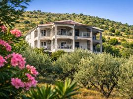 Apartments VillaMare, hotel a Grebaštica