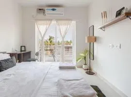 Pednekar's House, 1BHK with pool by SneekoStays