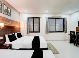 Collection O Prem Nagar Dehradun Formerly Hotel Parjaat Residency، فندق في Jhājra