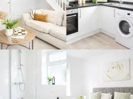 Quiet St Helens Home Near Train Station, Free Parking and WiFi