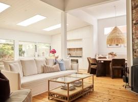 Thunder St Cottage Light Bright Home, hotel em Bendigo