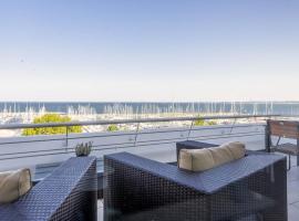 Kapitänsblick mit Meerblick, Hotel in Strande