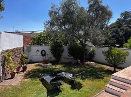 Casa el Pedroso - Villa Limones, hotel en El Pedroso