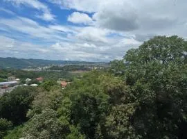 Apto Completo com Churrasqueira e Vista Incrível