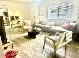 Modern Villa Comphy Stay in Tempe with pool