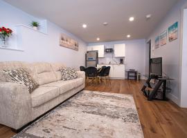 Richie's Place A Cozy 2-BR Apt in Fredericton, hotel a Fredericton