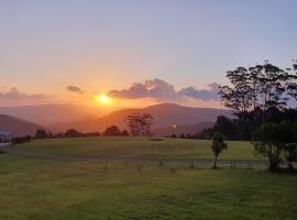 Couples Accessible Cabin, Zarina Country Cabins, 6, hotel in Witta