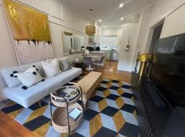 Stylish and Conveniently Located 3 bedroom house retreat in Surrey Hills Melbourne