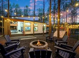 New Luxury Starlight Pines Hot Tub-Arcade-Firepit