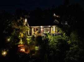 Wanagiri Cabin Wanara, hotel sa Gitgit