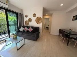 Escent ville 2BR 2BA walk 200m to Central Festival Convenient Location Free Pool Gym Long Term Rental Preferred A2