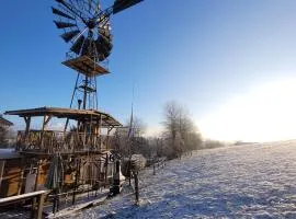 Schäferwagen mit Dachterrasse an der Pferdekoppel
