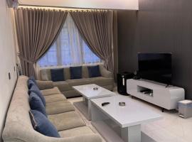 Villa TUWAIQ 1 فيلا طويق بونشاك, hotel u gradu Sampal 2