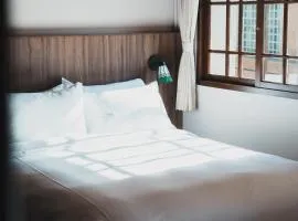 洛津做夢-鹿港包棟民宿 Lok-tin Choe-bang House