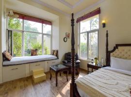 Ayut Sidhhi Villa By DanCenter | 3BHK | Pvt Pool | Jaipur, hotel en Chāndīo