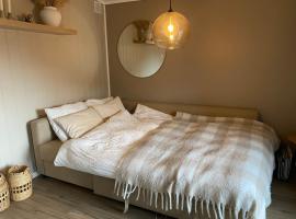 Furnished outhouse, hotel en Bergen