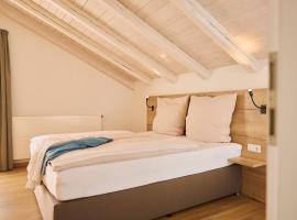 Kapfwald Appartements، فندق في باد دورهايم