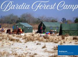 Bardia Forest Camp, hotel em Bardia