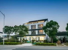 境山湖精品民宿