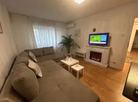 AVIATIEI -Mall Promenada-semineu