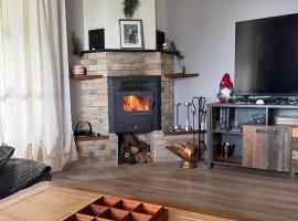 Къща за гости В 12 и 5, hotel a Dolna Banya