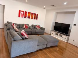 5BR Luxury Swan Valley Escape Pool games BBQ โรงแรมในHenley Brook