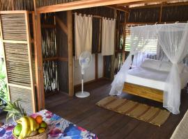Playa Pikua Ecolodge, hotel v destinaci Guachaca